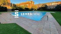 Swimming pool of Flat for sale in Vilafranca del Penedès  with Air Conditioner, Heating and Private garden