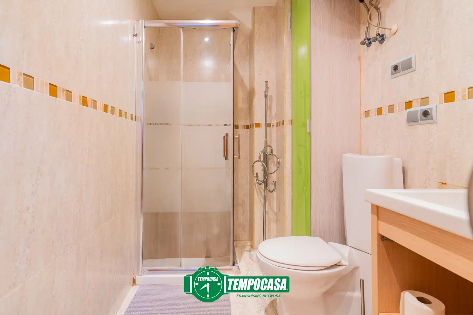 Baño de Piso en venta en Sueca con Aire acondicionado, Amueblado y Balcón