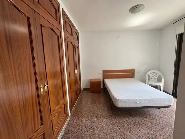 Bedroom of Flat for rent in Alcoy / Alcoi  with Storage room and Furnished