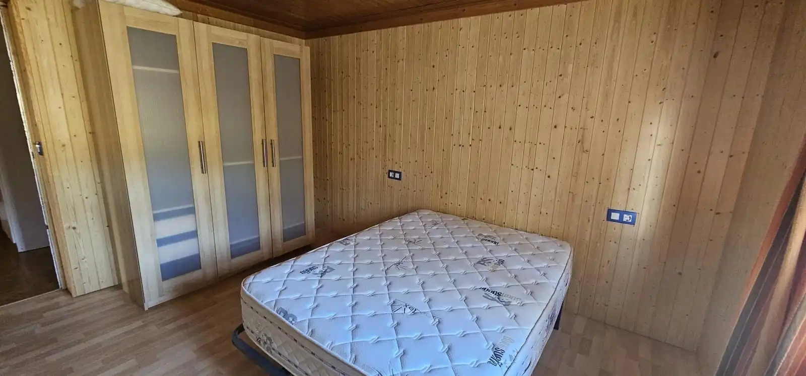 Habitación de Casa o chalet en venta en Algueña con Aire acondicionado, Calefacción y Jardín privado