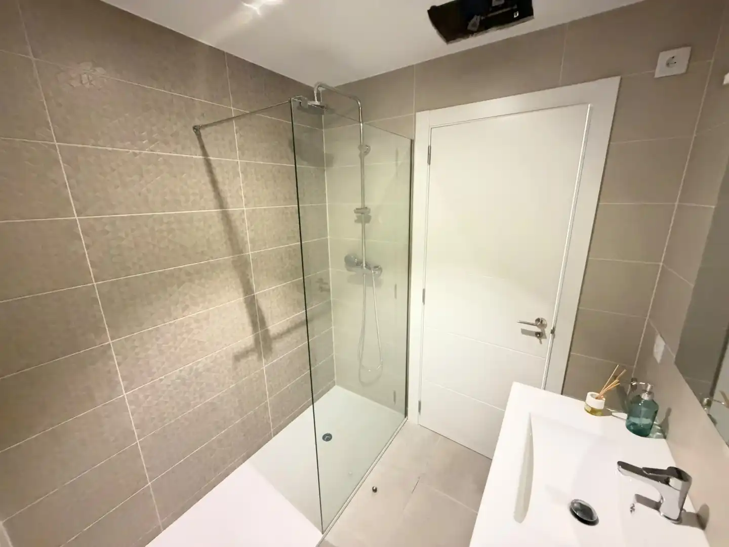 Baño de Piso en venta en A Malata - Catabois - Ciudad Jardín