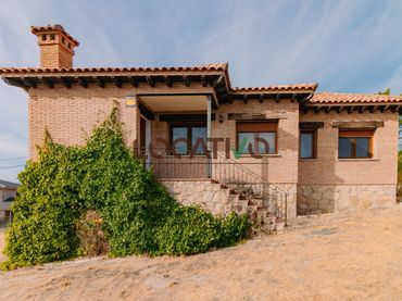 Casa amb jardí en venda a Robledo de Chavela