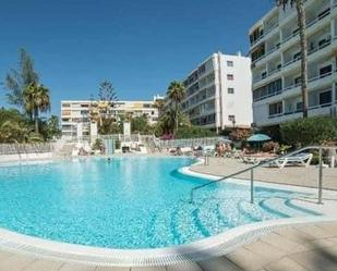 Piscina de Apartament de lloguer en San Bartolomé de Tirajana amb Piscina