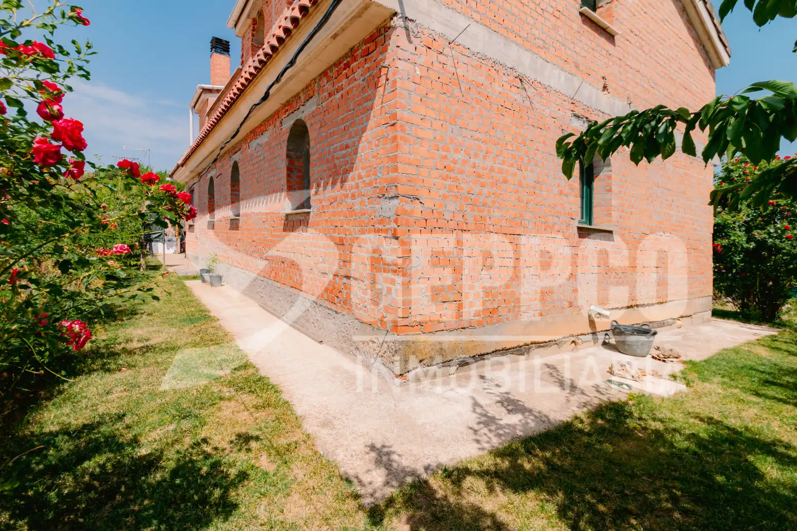Exterior view of Houses for sale in Robledillo de Mohernando  with Private garden and Terrace