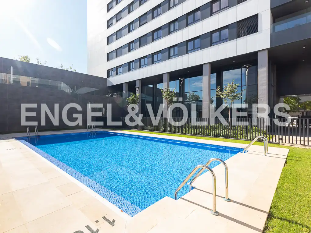 Piscina de Pis de lloguer en Valencia amb Aire condicionat, Calefacció i Terrassa