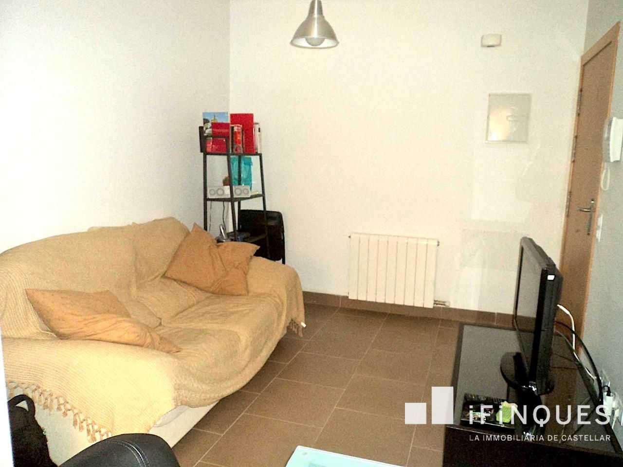 Sala d'estar de Planta baixa en venda en Rubí amb Calefacció, Terrassa i Traster