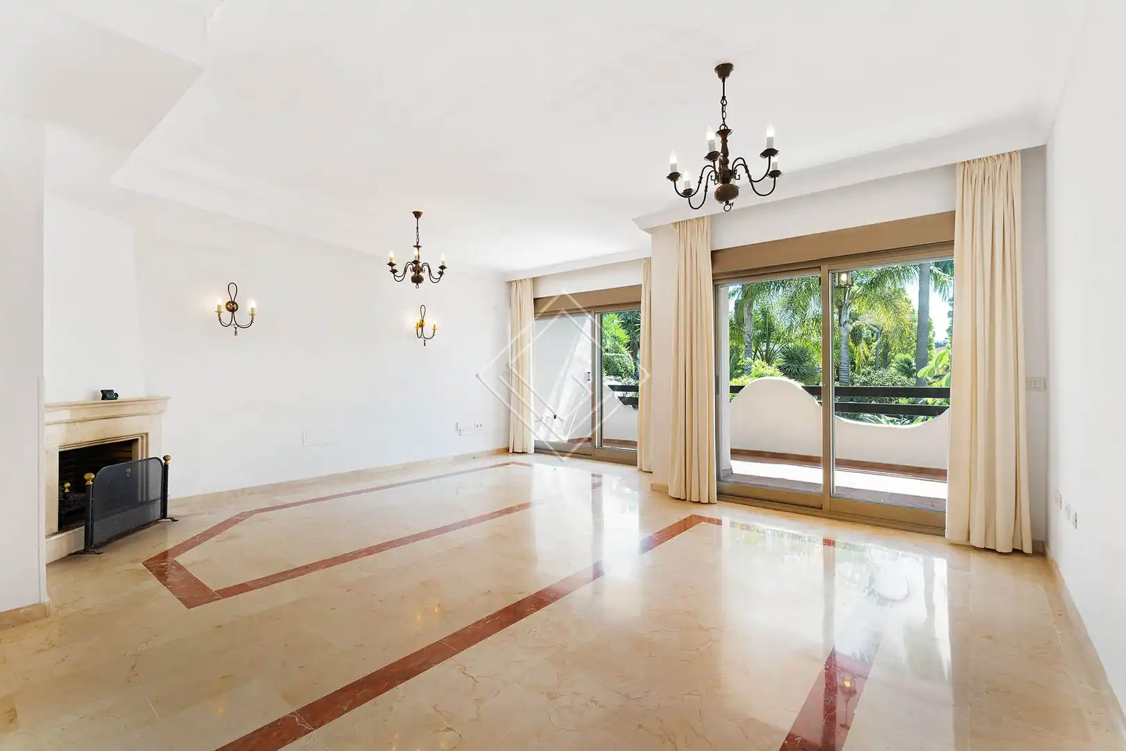 Chalet con piscina en venta en Milla de Oro, imagen 7