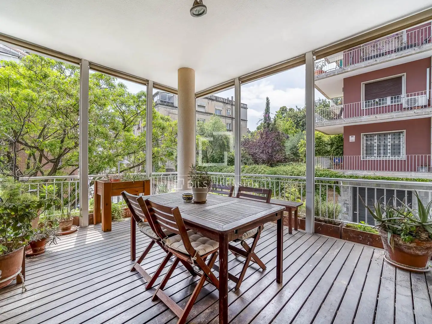 Terrasse von Wohnung zum Verkauf in Barcelona mit Klimaanlage, Heizung und Privatgarten