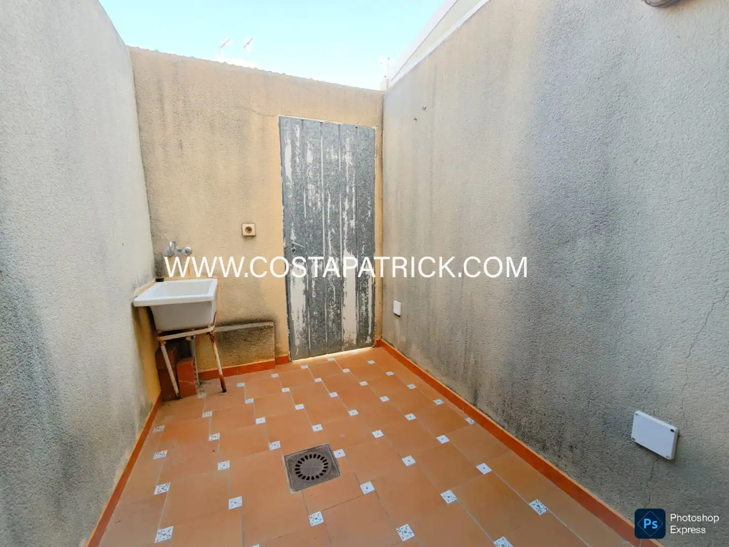 Vista exterior de Casa o chalet en venta en Los Alcázares con Amueblado, Horno y Lavadora