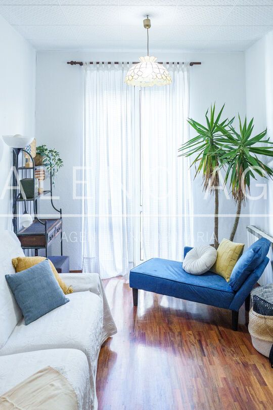 Sala de estar de Piso en venta en Donostia - San Sebastián  con Calefacción y Balcón