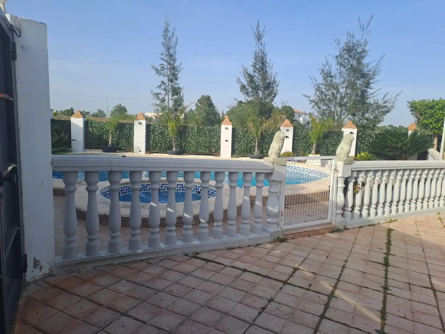 Piscina de Casa o chalet en venta en Montserrat con Aire acondicionado, Calefacción y Jardín privado
