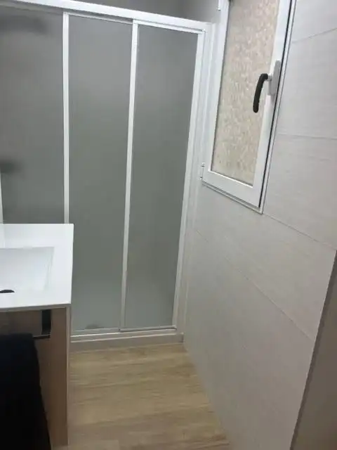 Bathroom of Flat for rent in Elche / Elx  with Air Conditioner and Balcony