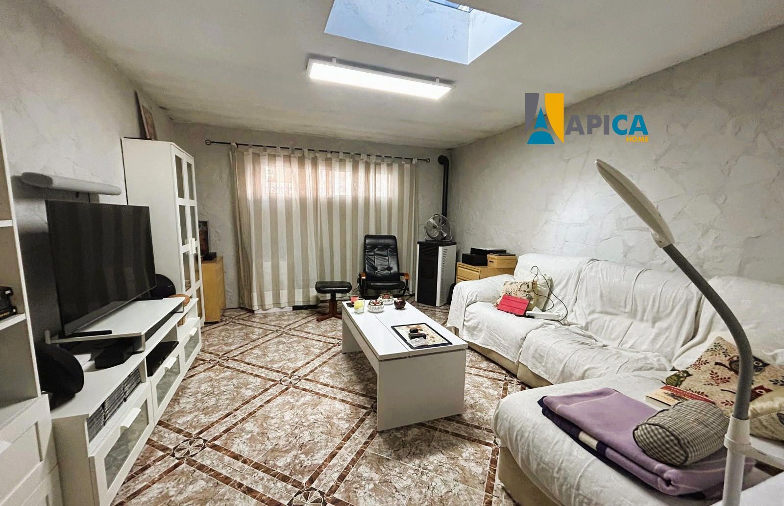 Casa adosada en venda en Los Barrios amb Jardí privat, Terrassa i Piscina