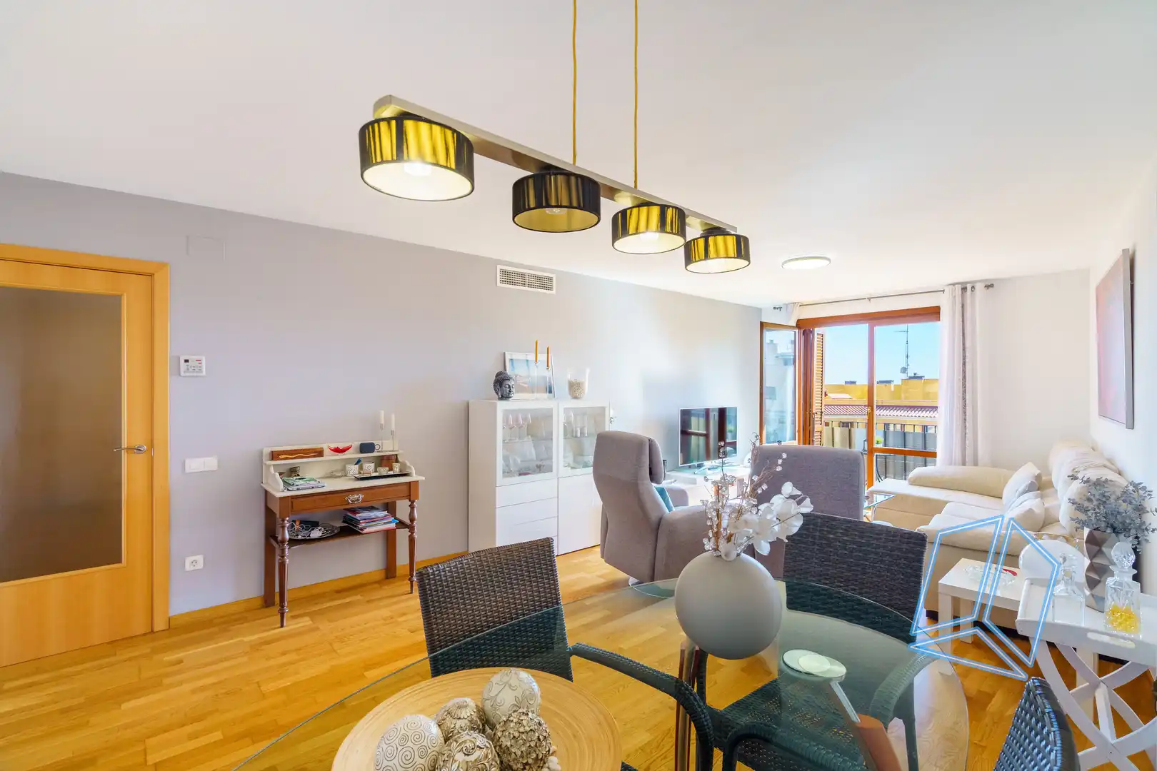 Sala de estar de Piso en venta en Creixell con Calefacción, Terraza y Piscina