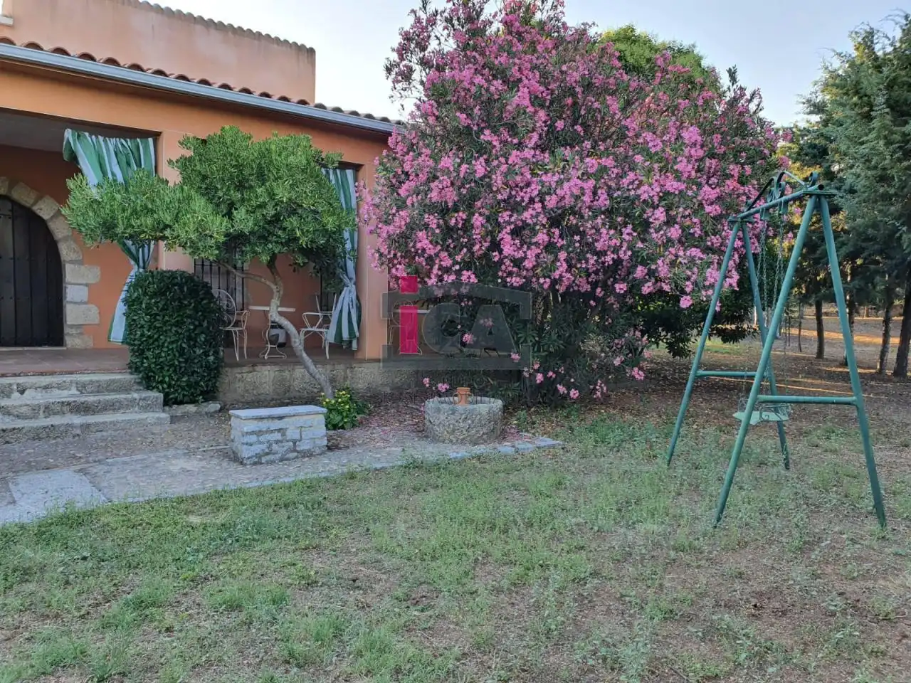 Chalet con piscina en venta en POLIGONO 25, LA GRANJA, imagen 3