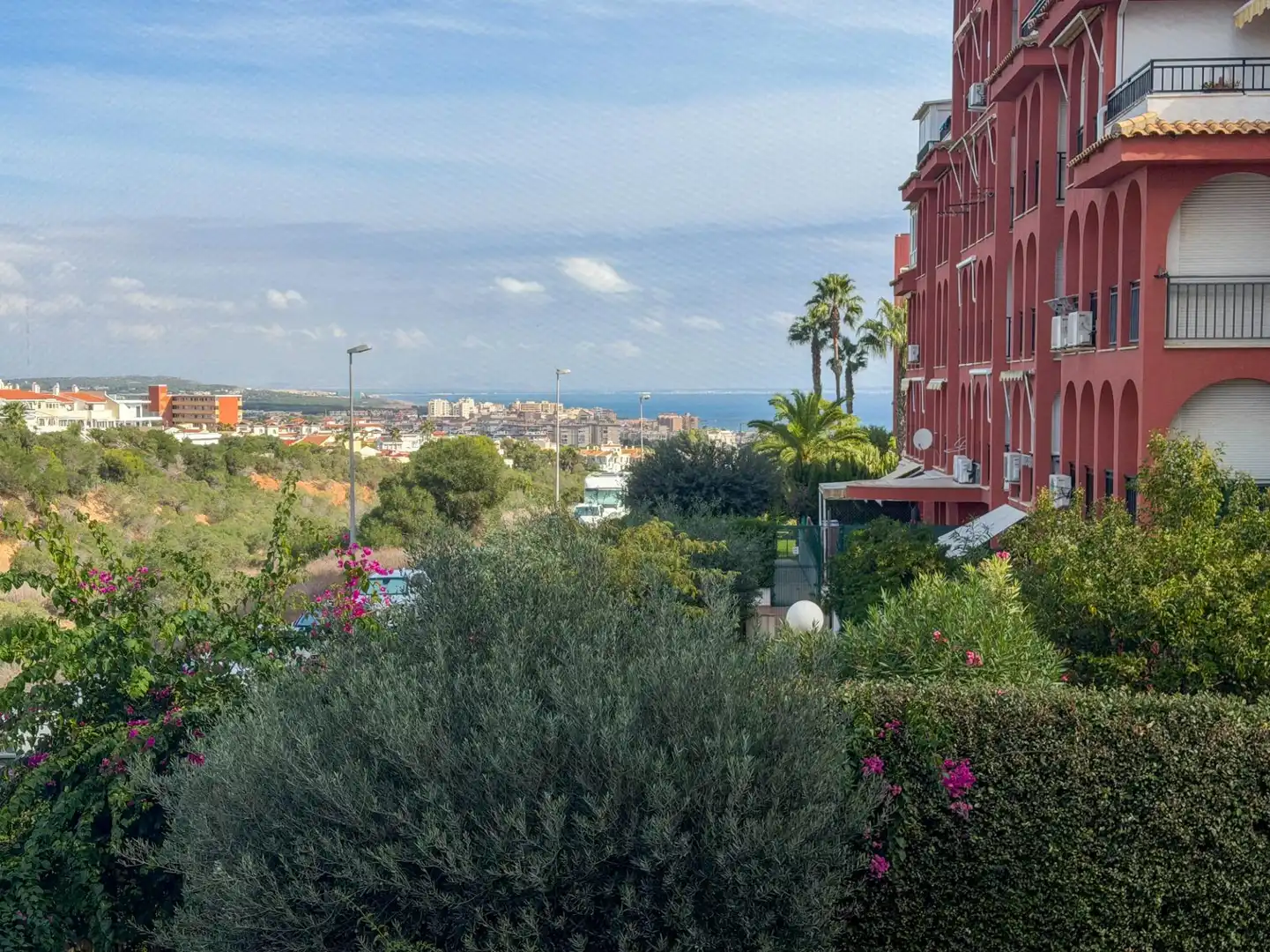 Apartament amb terrassa de lloguer a Calle HELENA 2, imagen 5