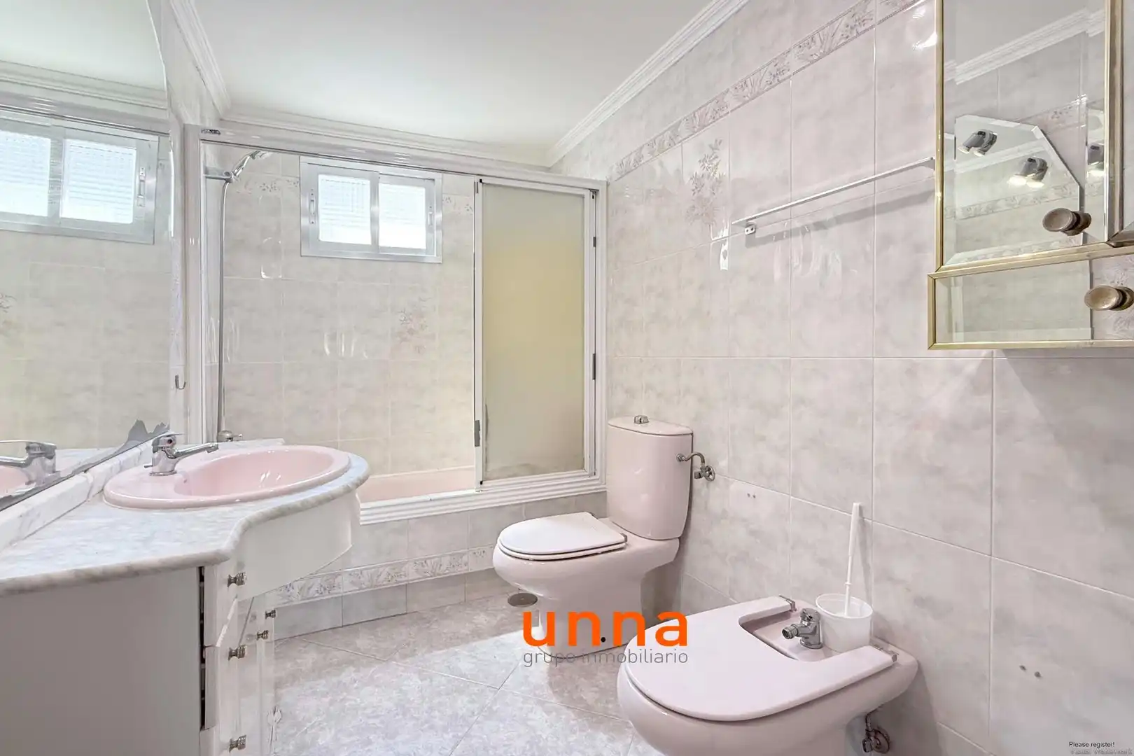 Bathroom of Flat for sale in Móstoles  with Heating and Terrace