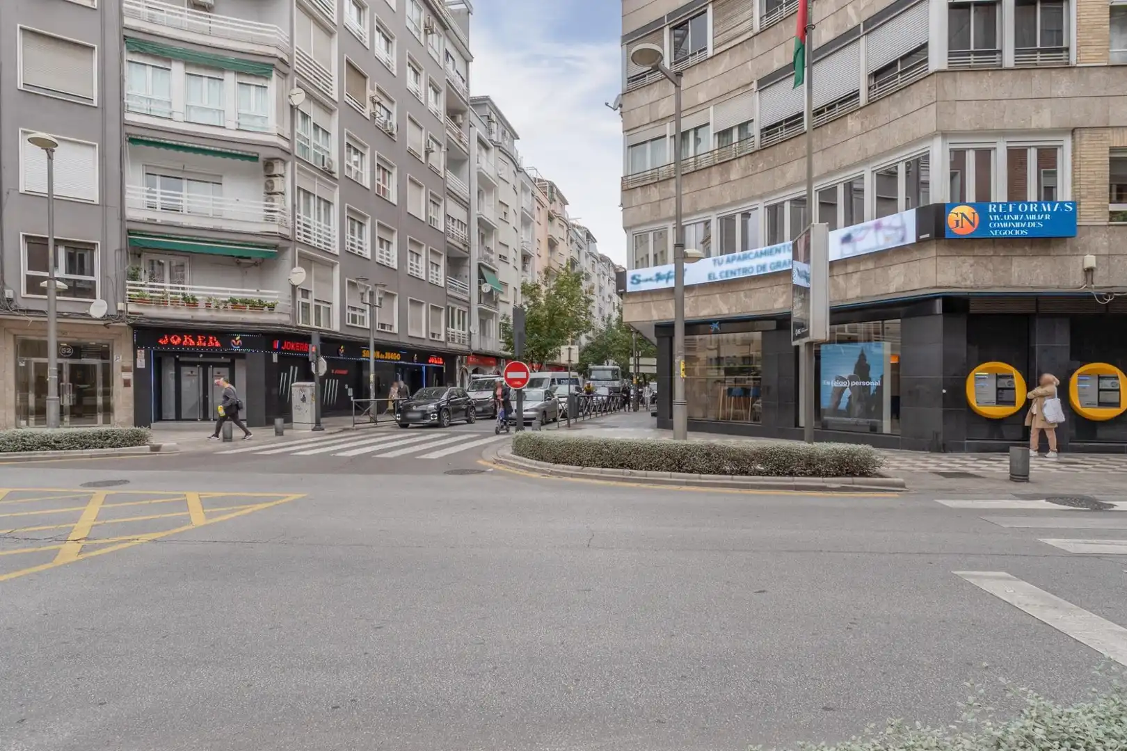 Außenansicht von Wohnung zum Verkauf in Granada mit Klimaanlage