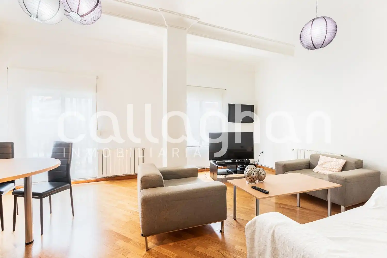 Living room of Flat for rent in Valencia  with Air Conditioner, Heating and Parquet flooring