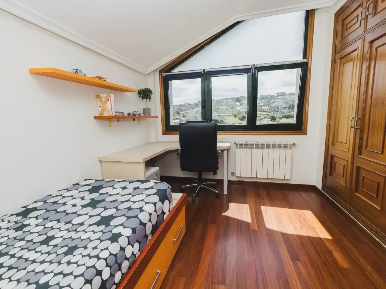 Habitación de Casa o chalet en venta en Vigo 