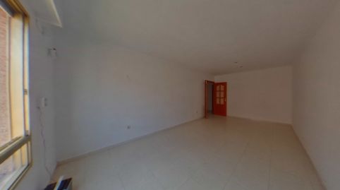 Foto 4 de Piso en venta en Guardamar, Corea, Gandia