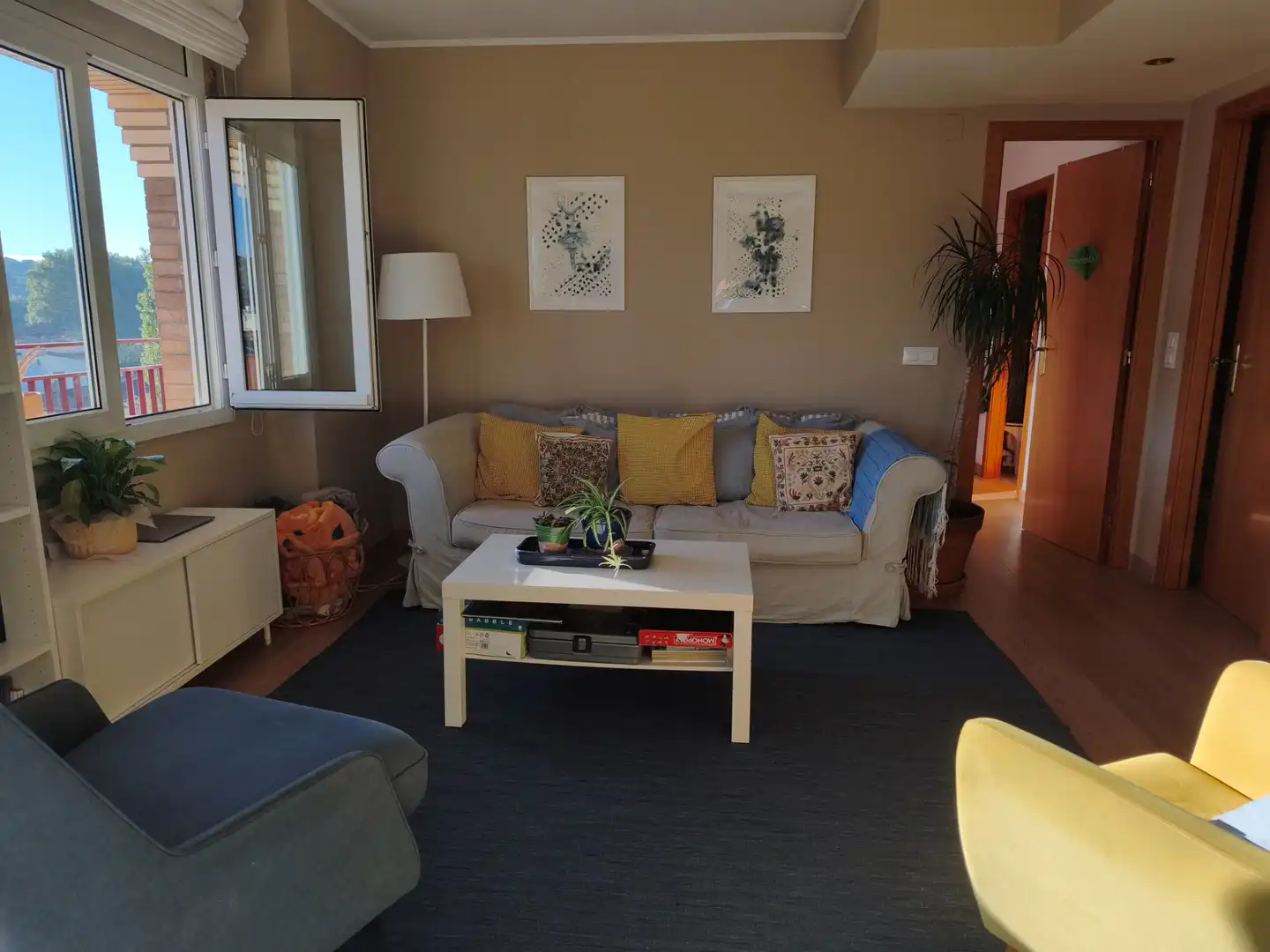 Sala de estar de Dúplex en venta en Girona con Aire acondicionado, Calefacción y Parquet
