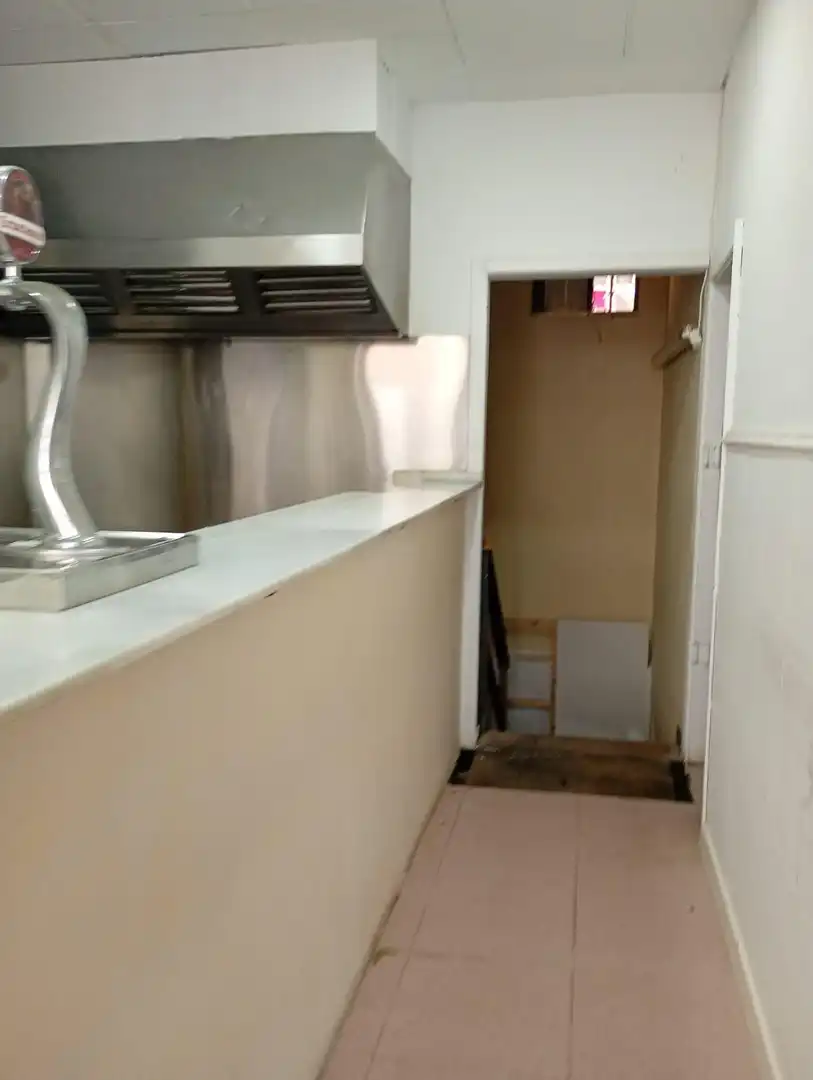 Cocina de Local en venta en Cádiz