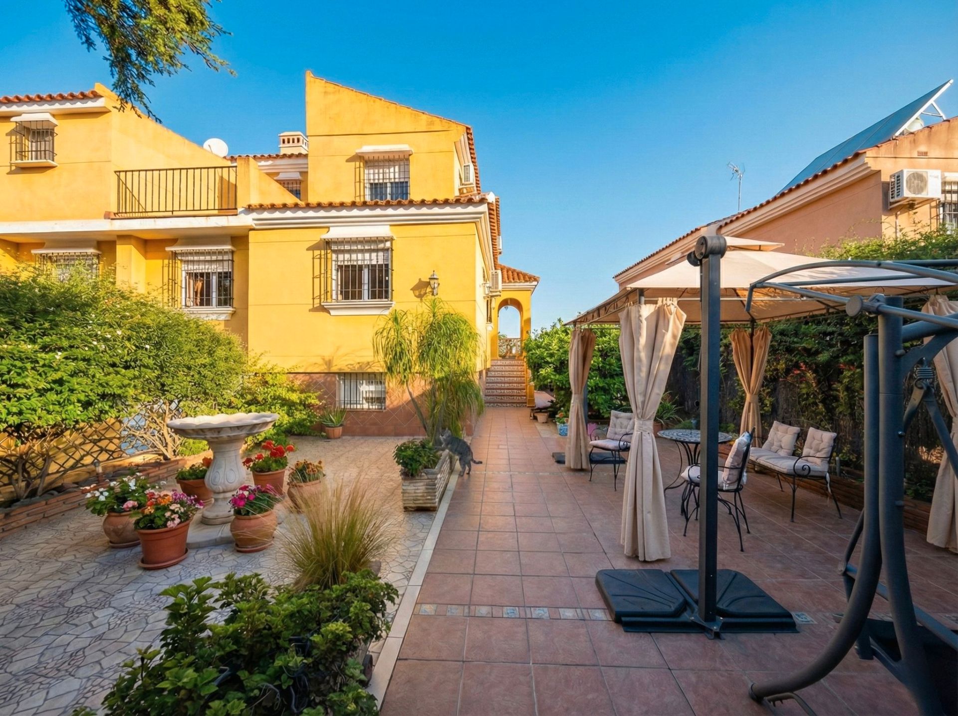 Jardín de Casa o chalet en venta en Alhaurín de la Torre con Aire acondicionado, Jardín privado y Terraza