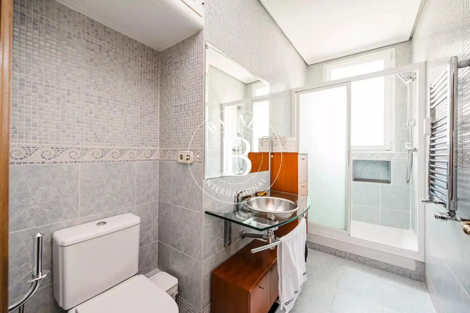 Baño de Piso en venta en Madrid con Calefacción