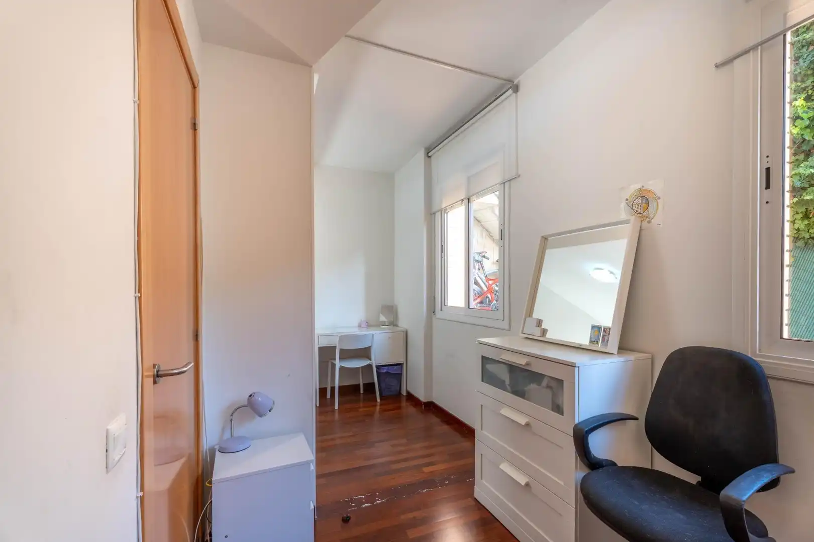 Dormitori de Casa o xalet en venda en Terrassa amb Calefacció, Parquet i Terrassa