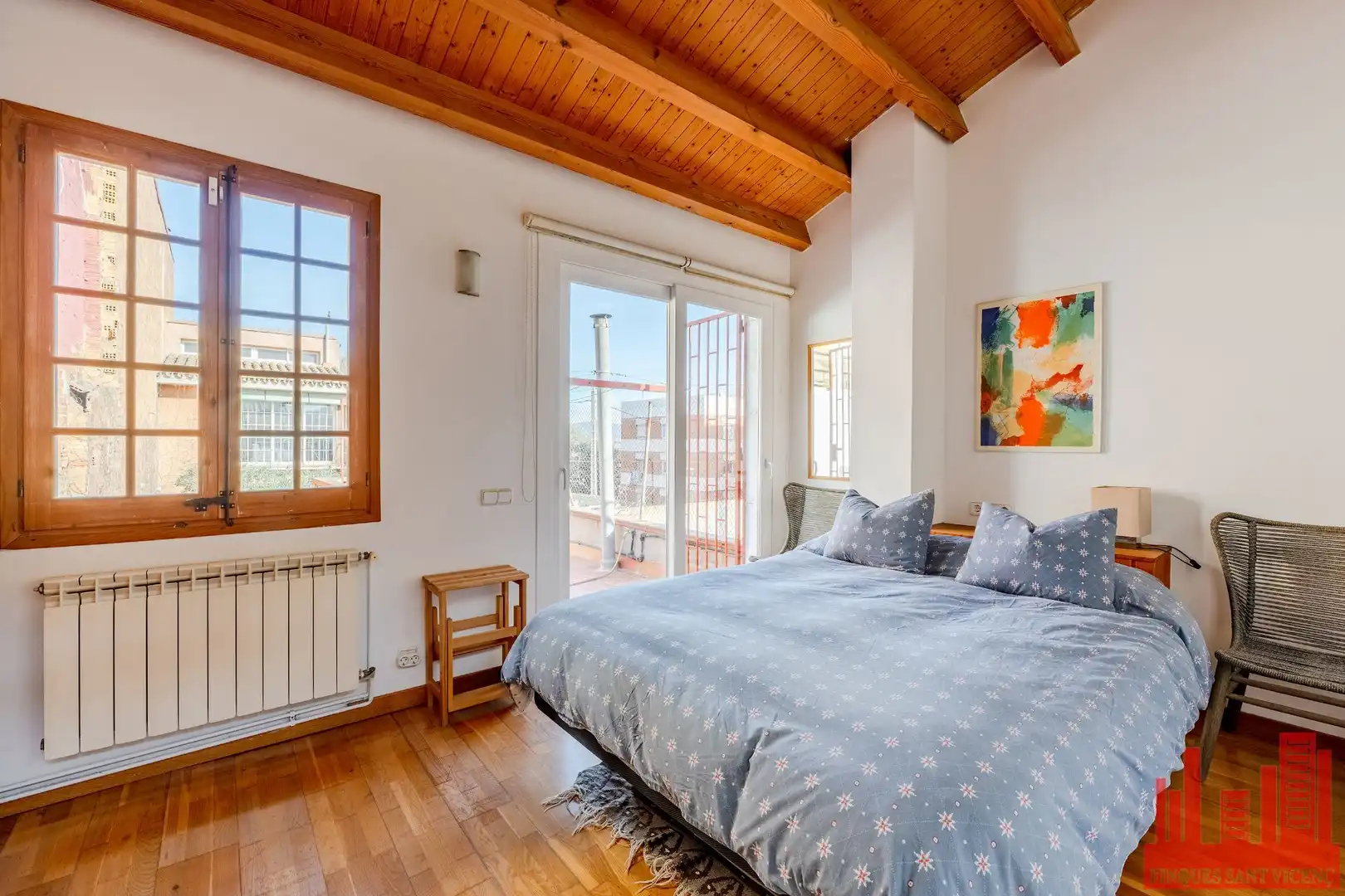 Habitación de Casa o chalet en venta en Sant Vicenç Dels Horts con Aire acondicionado, Calefacción y Jardín privado