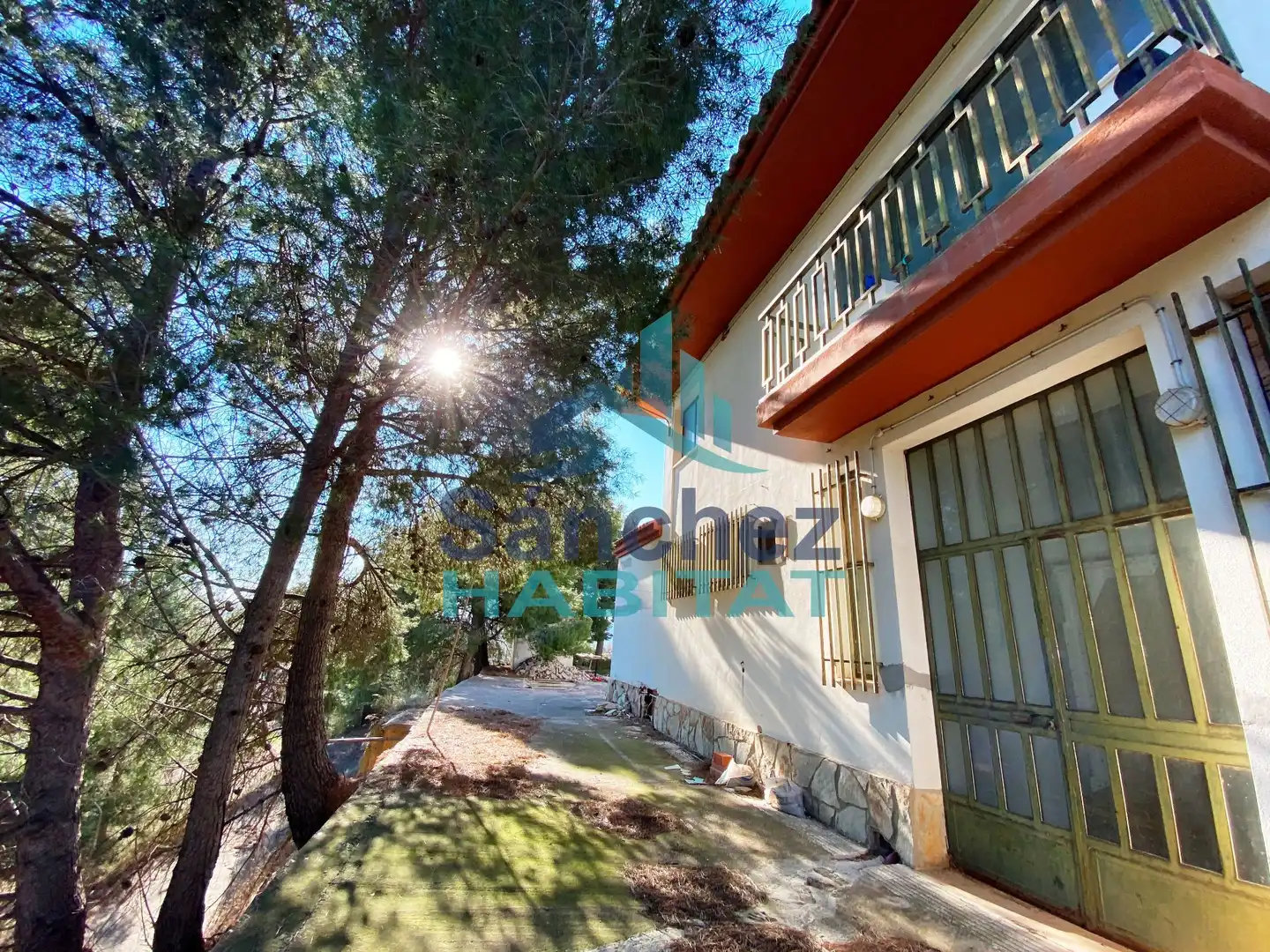 Exterior view of Industrial buildings for sale in Chelva