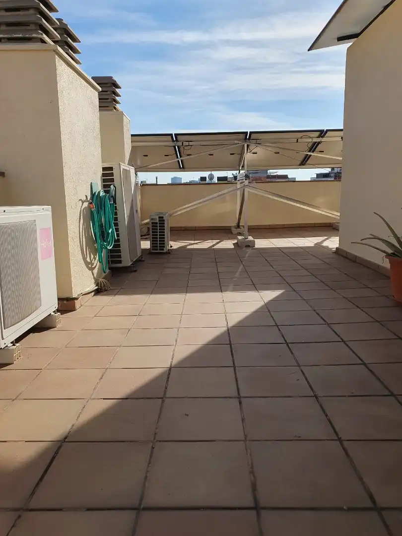 Houses for sale in Carrer de Pujós, 60, Collblanc