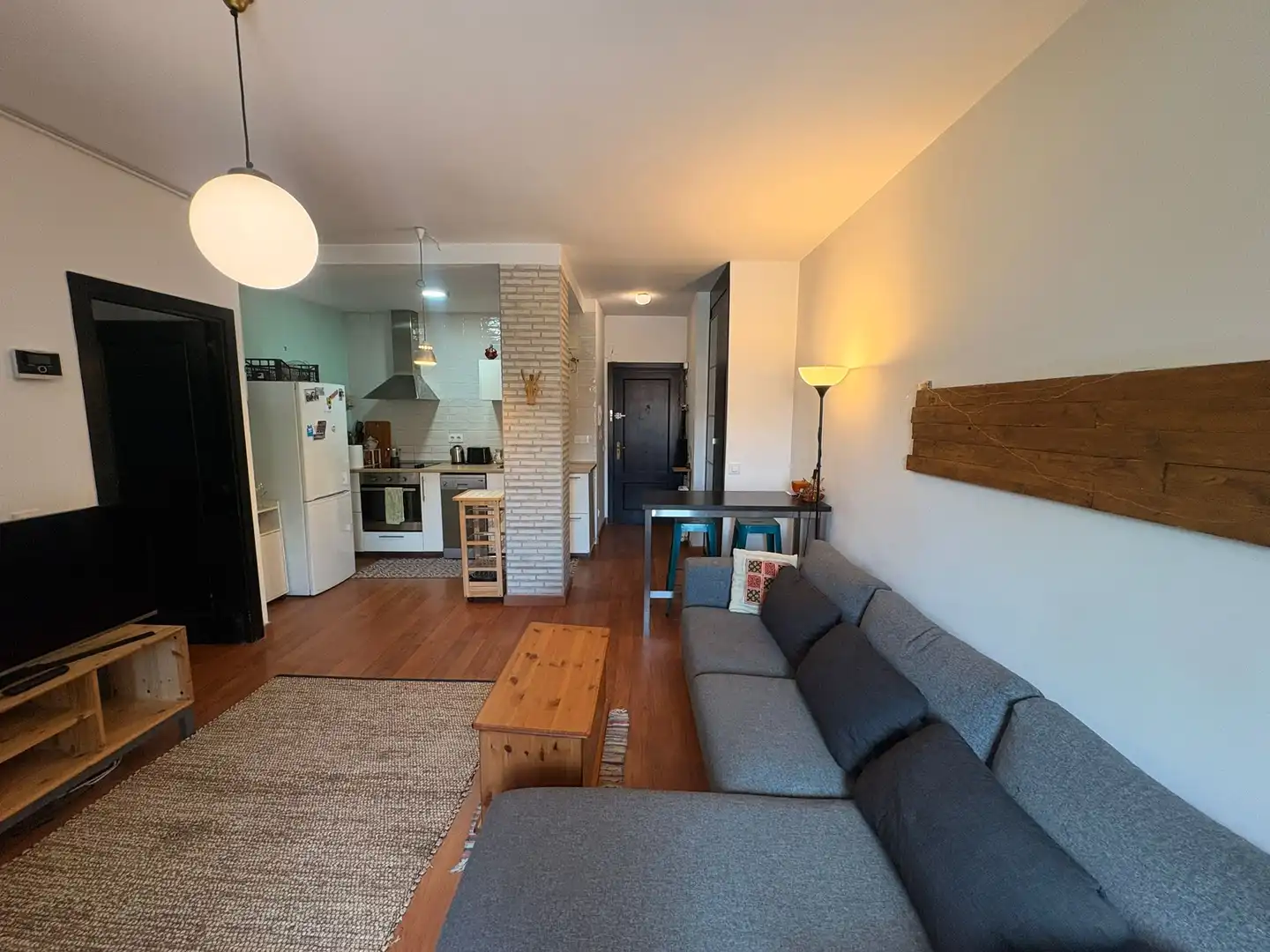 Wohnzimmer von Wohnung zur Miete in Madrid mit Heizung und Balkon