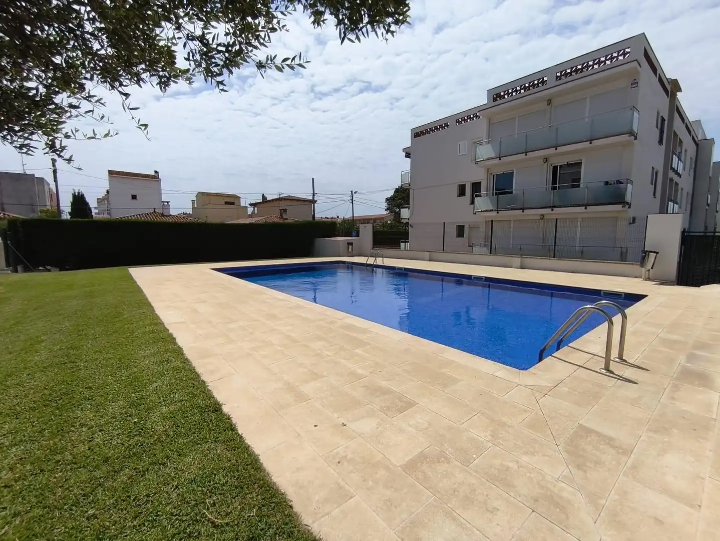 Piscina de Piso en venta en L'Estartit con Piscina comunitaria