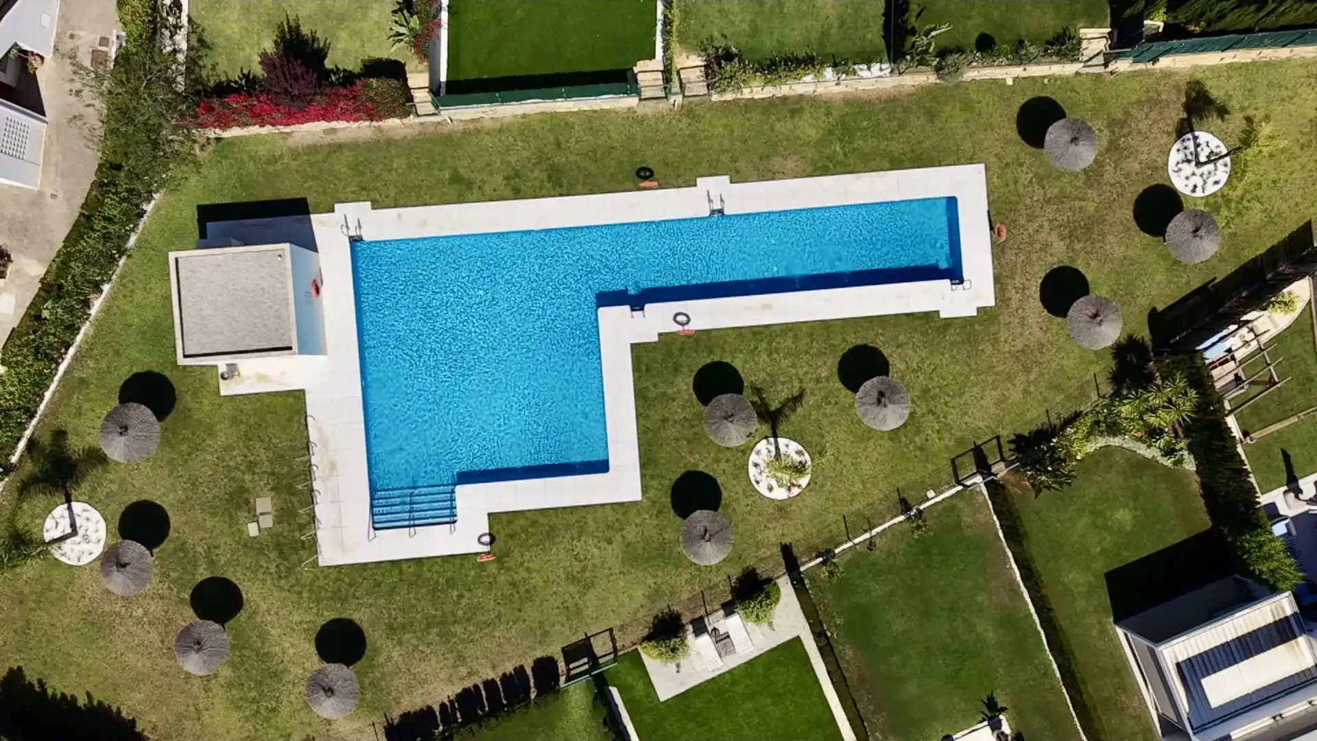 Casa pareada con piscina en venta en Selwo, imagen 47