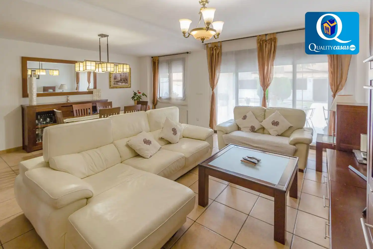 Sala d'estar de Casa o xalet en venda en Mutxamel amb Aire condicionat, Calefacció i Terrassa