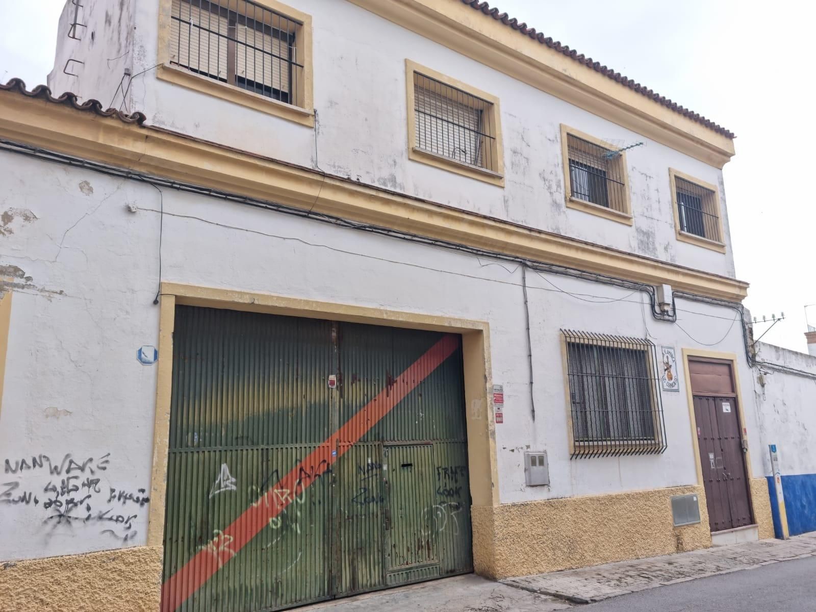 Exterior view of Industrial buildings for sale in Jerez de la Frontera