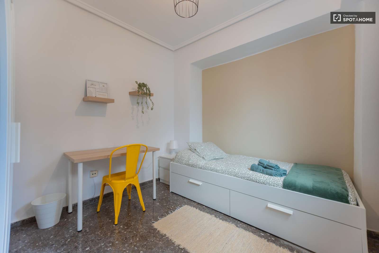 Flat to share in Centro