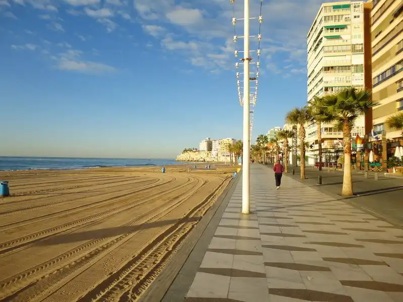 Vista exterior de Pis en venda en Benidorm amb Terrassa, Piscina i Piscina comunitària