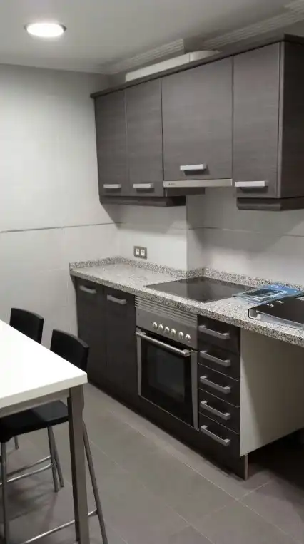 Cocina de Apartamento en venta en Oviedo  con Calefacción, Parquet y Trastero
