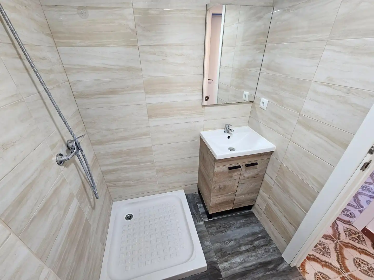 Badezimmer von Wohnungen zur Miete in Castellón de la Plana / Castelló de la Plana mit Möbliert