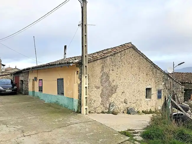 Vista exterior de Casa o xalet en venda en Béjar