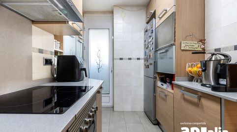 Foto 3 de Piso en venta en Calle de Martí 'l'humà', Eixample, Sabadell