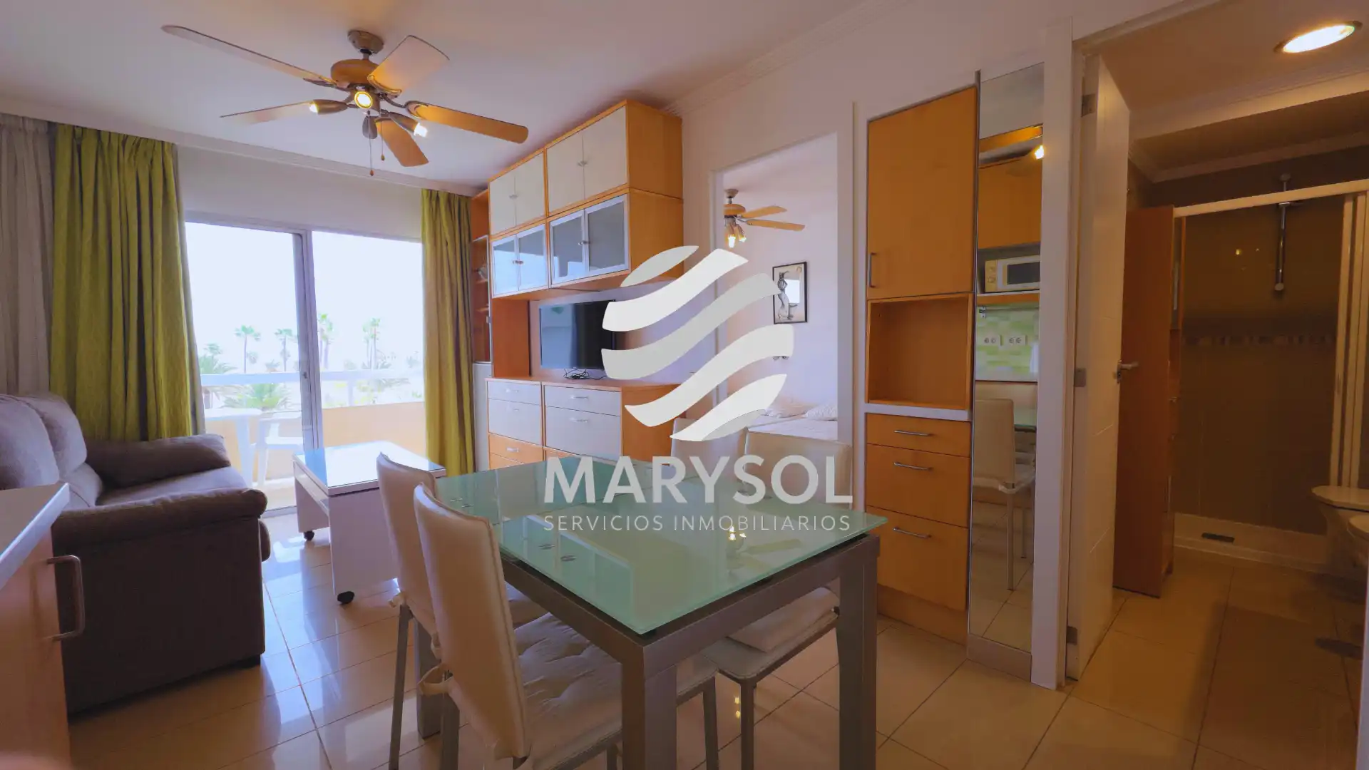 Comedor de Apartamento de alquiler en San Bartolomé de Tirajana con Terraza, Amueblado y Horno