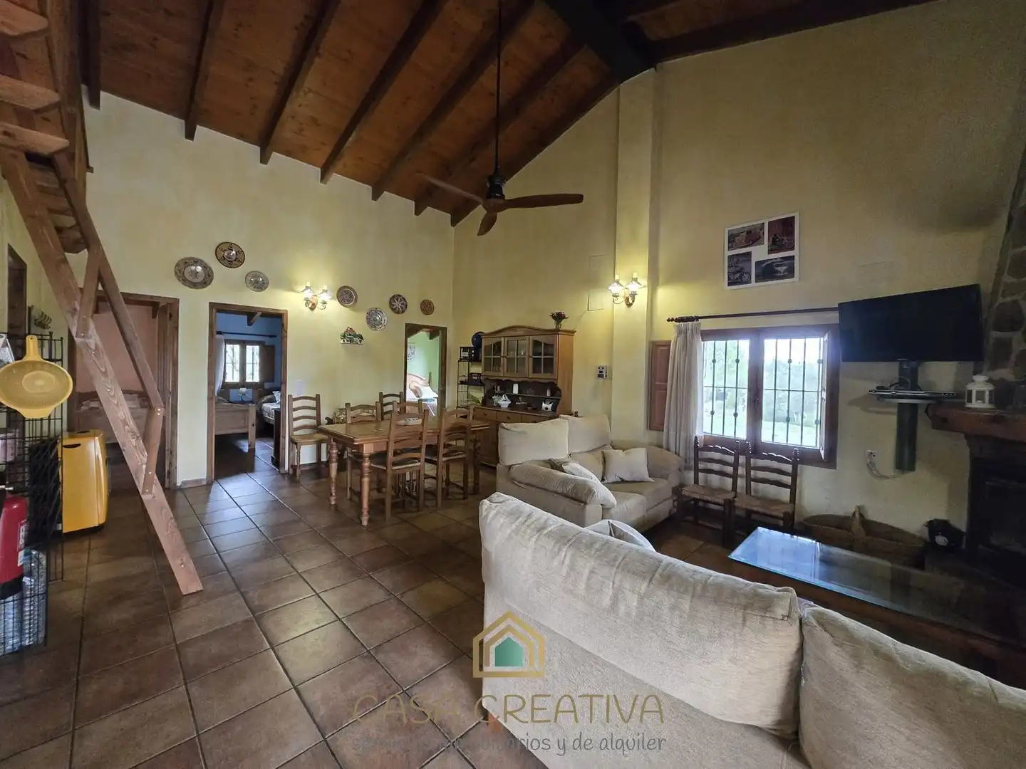 Sala de estar de Casa o chalet en venta en Chella con Aire acondicionado, Jardín privado y Amueblado