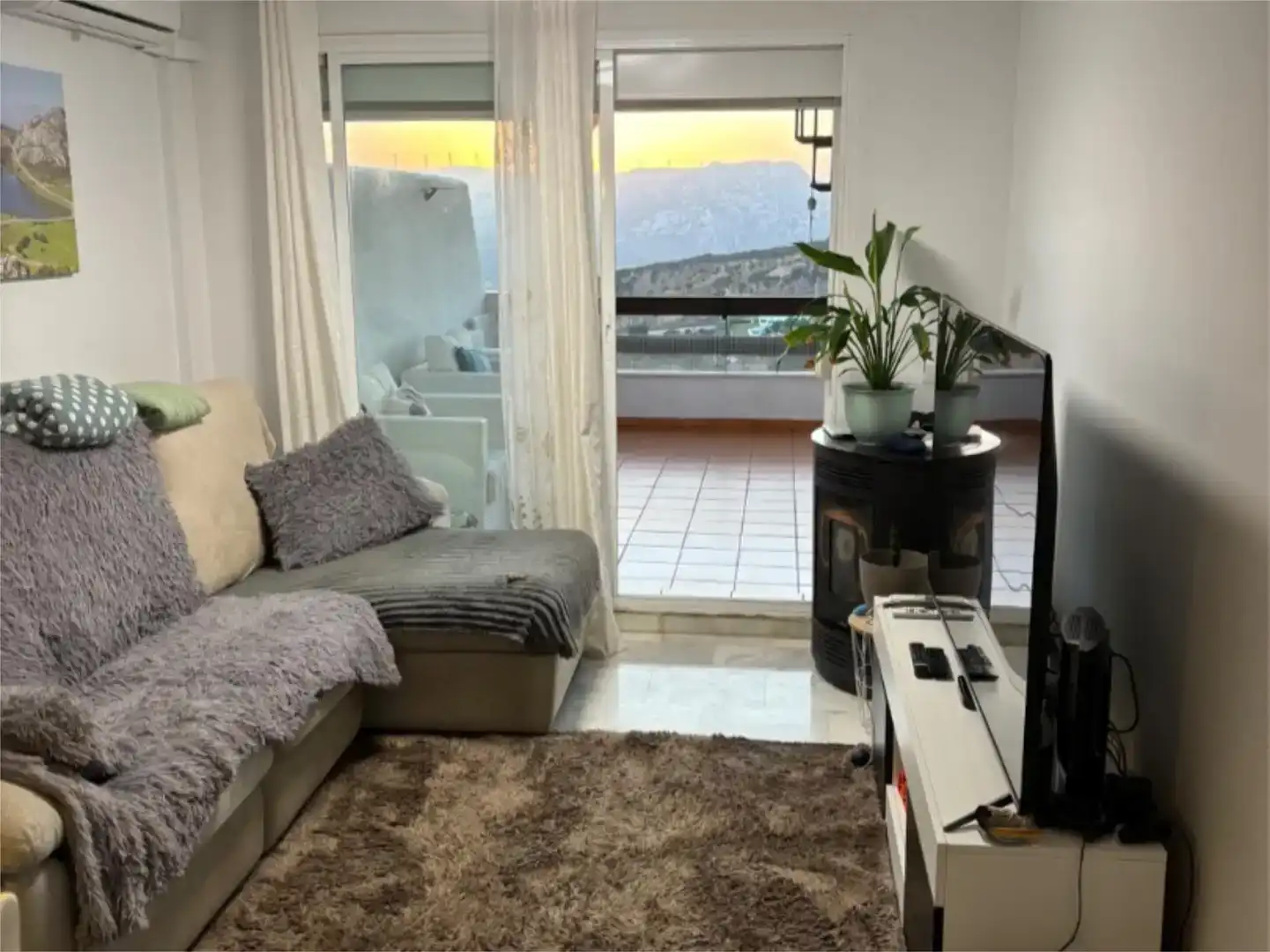 Living room of Flat for sale in Casares  with Air Conditioner and Balcony