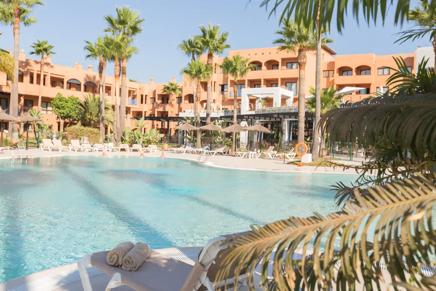 Apartments for sale in Estepona  with Air Conditioner, Terrace and Swimming Pool