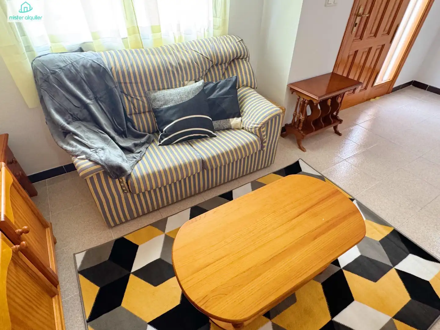 Bungalow con terrazza in affitto a Calle ALBAYNA 3, imagen 2