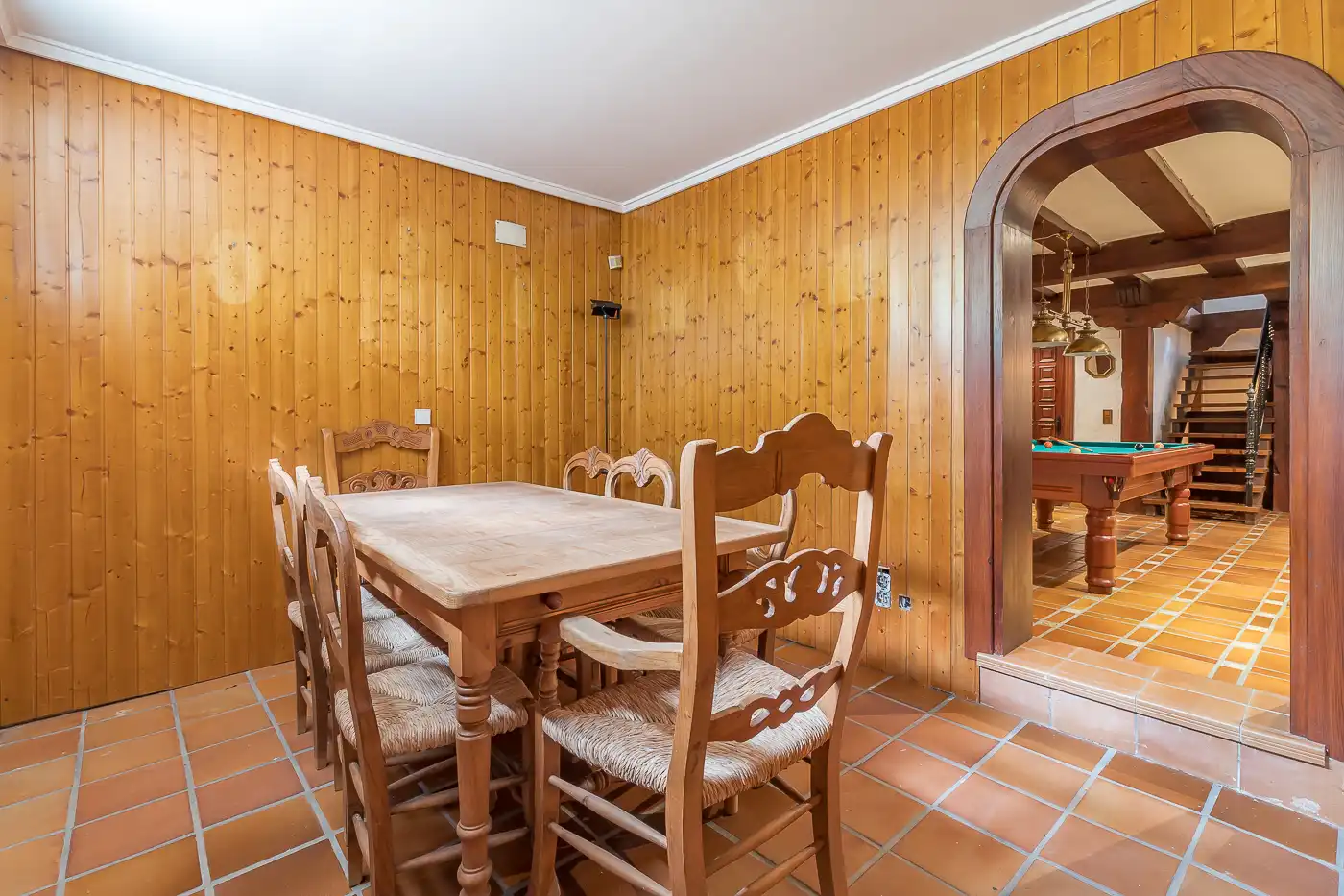 Menjador de Casa o xalet en venda en Pozuelo de Alarcón amb Aire condicionat, Jardí privat i Parquet